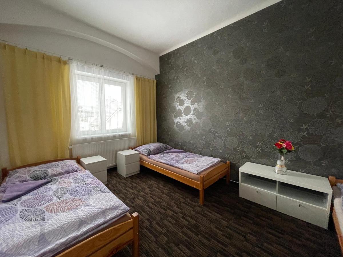 Četnická stanice Hluboká Hluboká nad Vltavou Esterno foto