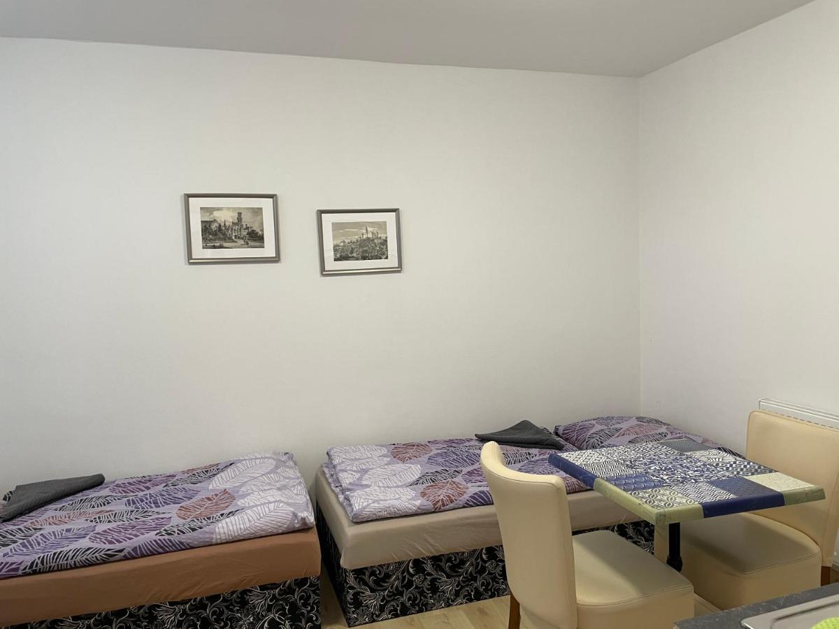 Četnická stanice Hluboká Hluboká nad Vltavou Esterno foto